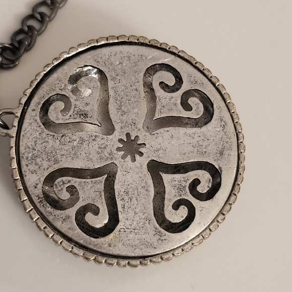 5for$25🥰 VINTAGE ESTATE bronze toned necklace Large Circle Crystal Rhinestones - Picture 5 of 7